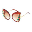 Vintage Design Cat Eye Sunglasses for Women Crystal Diamond Luxury Sun Glasses Womens Eyewear De Sol
