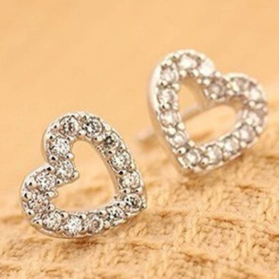 Womens Fashion Lady Elegant Heart Crystal Silver Ear Stud Earrings