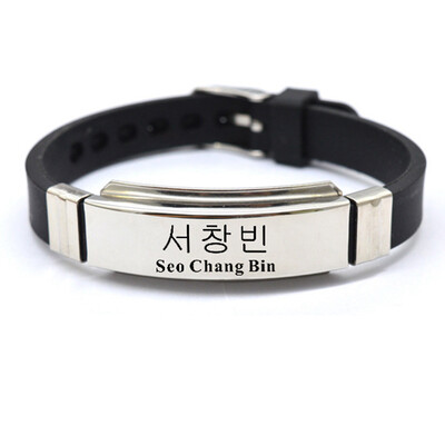 KPOP Stray Kids Membesr New Letters Printing Adjustable Stainless Steel Silicone Bracelet Unisex Sports Bracelet Hot Gift for Fans
KPOP Stray Kids Membesr New Letters Printing Adjustable Stainless Steel Silicone Bracelet Unisex Sports Bracelet Hot Gift for Fans