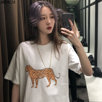 Womens Korean Style Round Neck Cartoon Cheetah Print Short Sleeve Loose T-Shirt
Womens Korean Style Round Neck Cartoon Cheetah Print Short Sleeve Loose T-Shirt