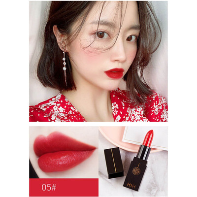 Black Tube Lipstick Waterproof Nutritious Easy to Wear Lipstick Long Lasting Lips Makeup Non-Stick Cup Nud Lipstick Cosmetics
Black Tube Lipstick Waterproof Nutritious Easy to Wear Lipstick Long Lasting Lips Makeup Non-Stick Cup Nud Lipstick Cosmetics