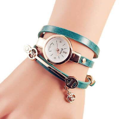 Fashion Lady Casual Alloy Bracelet Quartz Watch Women Unique Decorative Dress Wristwatch
Fashion Lady Casual Alloy Bracelet Quartz Watch Women Unique Decorative Dress Wristwatch