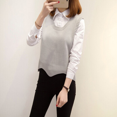 Fashion Autumn Women Loose Sleeveless V-neck Sweater Vest Short Pullover Sweater Vest
Fashion Autumn Women Loose Sleeveless V-neck Sweater Vest Short Pullover Sweater Vest