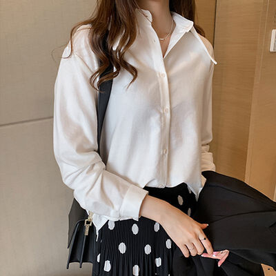 2019 COCKCON fashion womens temperament solid color loose lapel shirt retro long-sleeved casual wild top
2019 COCKCON fashion womens temperament solid color loose lapel shirt retro long-sleeved casual wild top