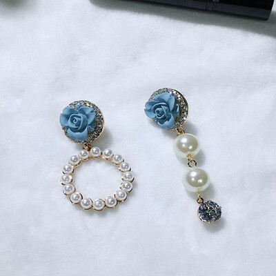 Korean Temperament Flower Earrings Brinco Simulated Pearl Circle Rhinestone Pendientes For Women Fashion Jewelry
Korean Temperament Flower Earrings Brinco Simulated Pearl Circle Rhinestone Pendientes For Women Fashion Jewelry