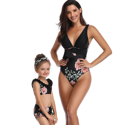 Family Clothing Mother Daughter Swimsuits Set Summer Mother Daughter Clothes Swimsuits Floral Swimwear Clothes 2019 New Swimsuit
Family Clothing Mother Daughter Swimsuits Set Summer Mother Daughter Clothes Swimsuits Floral Swimwear Clothes 2019 New Swimsuit