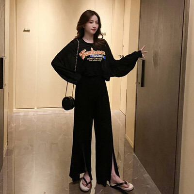 Two Piece Set Autumn Letter Printed Long-sleeved Sunscreen Clothing Black Wide-leg Pants
Two Piece Set Autumn Letter Printed Long-sleeved Sunscreen Clothing Black Wide-leg Pants