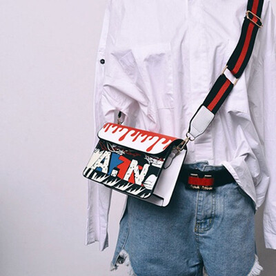 Small Wide Strap Shoulder bag 2019 Women Mini Print Crossbody bag womens Leather handbag Hip hop Clutch Bags For Ladies
Small Wide Strap Shoulder bag 2019 Women Mini Print Crossbody bag womens Leather handbag Hip hop Clutch Bags For Ladies