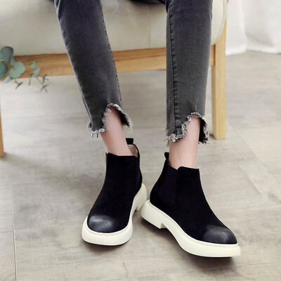 2018 students male winter new solid color short boots plus velvet short boots round head sponge cake with flat mens boots
2018 students male winter new solid color short boots plus velvet short boots round head sponge cake with flat mens boots