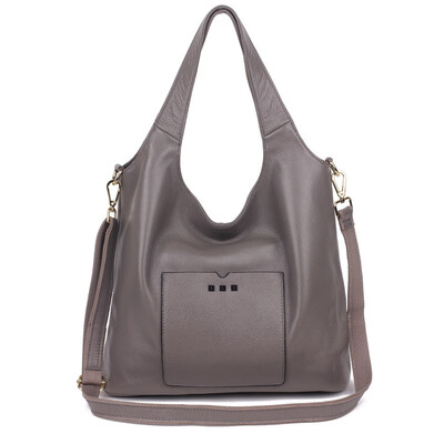 New design rivet handbag genuine soft leather female fashion shoulder messenger bags high quality women large cowhide Tote bag
New design rivet handbag genuine soft leather female fashion shoulder messenger bags high quality women large cowhide Tote bag