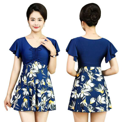 Mom bathing suit for middle-aged&old ladies large size to cover belly slim&conservative bathing suit one-piece potty st
Mom bathing suit for middle-aged&old ladies large size to cover belly slim&conservative bathing suit one-piece potty st