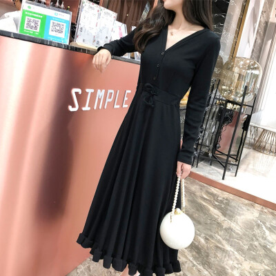 Langyue Womens 2019 Spring New Korean Long Sleeve Dress in Long Knit Skirt V-neck Temperament Base Skirt LWQZ189115T Black M
Langyue Womens 2019 Spring New Korean Long Sleeve Dress in Long Knit Skirt V-neck Temperament Base Skirt LWQZ189115T Black M
