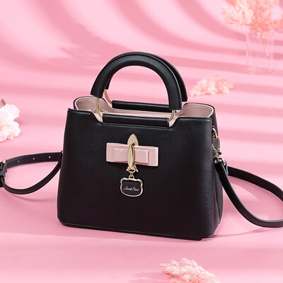 JUST STAR handbag shoulder bag Korean version of the Messenger bag fashion trend handbag bow hanging tide 732 sky blue small version
JUST STAR handbag shoulder bag Korean version of the Messenger bag fashion trend handbag bow hanging tide 732 sky blue small version