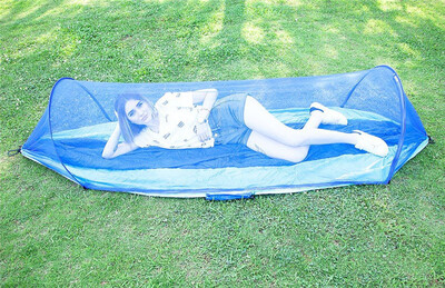 Automatic speed open with mosquito net hammock outdoor single double nylon parachute cloth camping camping mosquito hammock blue
Automatic speed open with mosquito net hammock outdoor single double nylon parachute cloth camping camping mosquito hammock blue