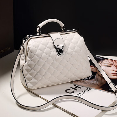 LKX New Fashion Trend PU Women Diagonal Doctor Handbag Cross Body Big Top-handle Handbags Single Shoulder Female Hobo Bag
LKX New Fashion Trend PU Women Diagonal Doctor Handbag Cross Body Big Top-handle Handbags Single Shoulder Female Hobo Bag