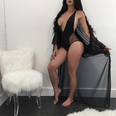 Sexy Women One Piece Swimsuit Long Sleeve Mesh Cover Up Deep V Neck Criss Cross Bathing Suits Black
Sexy Women One Piece Swimsuit Long Sleeve Mesh Cover Up Deep V Neck Criss Cross Bathing Suits Black