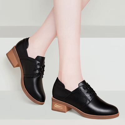 Lycra Kington LAIKAJINDUN Korean version of the pointed thick with wild lace retro British single shoes 6539 black 35
Lycra Kington LAIKAJINDUN Korean version of the pointed thick with wild lace retro British single shoes 6539 black 35