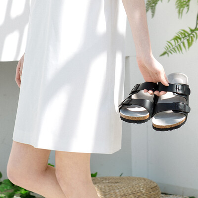 Beijing Tokyo made casual slippers female couple cork sandals&slippers beach slip simple wild black 35
Beijing Tokyo made casual slippers female couple cork sandals&slippers beach slip simple wild black 35