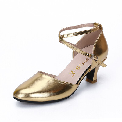 YAGEYAN modern dance shoes soft bottom dance shoes patent leather square dance shoes dance shoes 4194
YAGEYAN modern dance shoes soft bottom dance shoes patent leather square dance shoes dance shoes 4194