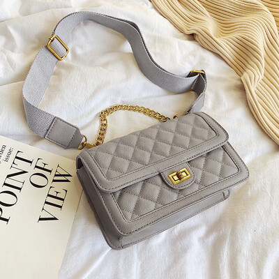 Net red black bag female 2019 new Korean version of the fashion rhombic chain wild broadband shoulder slung small square bag
Net red black bag female 2019 new Korean version of the fashion rhombic chain wild broadband shoulder slung small square bag