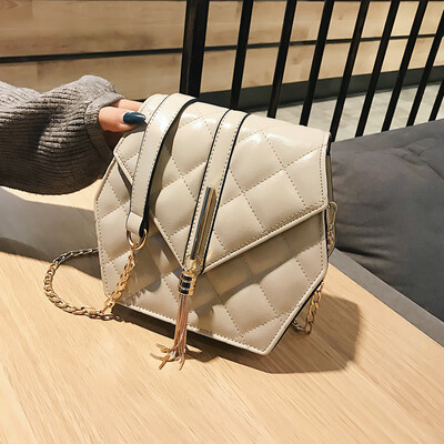 Spring&summer rhombic chain small bag female 2019 new wave Korean version of the wild Messenger shoulder shoulder fashion casual small square bag
Spring&summer rhombic chain small bag female 2019 new wave Korean version of the wild Messenger shoulder shoulder fashion casual small square bag