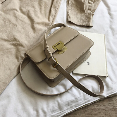 Advanced sense of the sense of quality bag female 2019 new wave Korean version of the wild shoulder slung sleek minimalist small square bag
