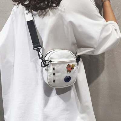 Cartoon bag female bag new 2019 cute girl canvas bag casual personality wild shoulder slung tide package
Cartoon bag female bag new 2019 cute girl canvas bag casual personality wild shoulder slung tide package