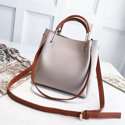 Bag women 2019 new Korean autumn fashion pure color atmosphere portable tote bag Joker shoulder Messenger bag
Bag women 2019 new Korean autumn fashion pure color atmosphere portable tote bag Joker shoulder Messenger bag