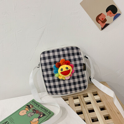 2019 new wild plaid shoulder bag fashion Messenger small square bag cartoon cute colorful sun flower canvas bag
2019 new wild plaid shoulder bag fashion Messenger small square bag cartoon cute colorful sun flower canvas bag