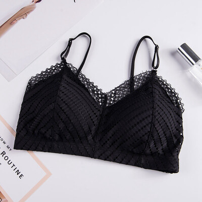 Sexy Bra Women Lace Padded Bralette Sexy Lingerie Underwear Breathable Wireless Padded Seamless Bra
Sexy Bra Women Lace Padded Bralette Sexy Lingerie Underwear Breathable Wireless Padded Seamless Bra