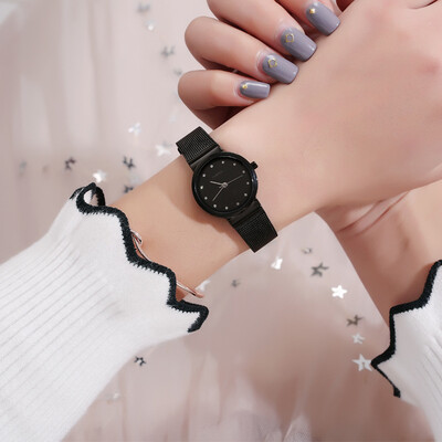 Trend Korean version of the simple watch female student casual atmosphere retro bracelet watch ladies waterproof quartz
Trend Korean version of the simple watch female student casual atmosphere retro bracelet watch ladies waterproof quartz