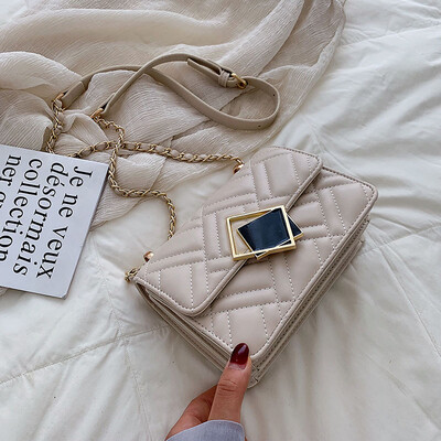 Chic chain bag summer simple small fresh womens bag 2019 new small square bag ins shoulder Messenger bag
Chic chain bag summer simple small fresh womens bag 2019 new small square bag ins shoulder Messenger bag
