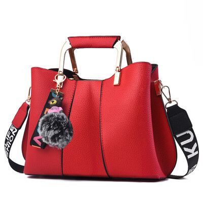 On the new portable female Korean ladies simple Joker fashion shoulder bag slung a large bag of womens bags
On the new portable female Korean ladies simple Joker fashion shoulder bag slung a large bag of womens bags