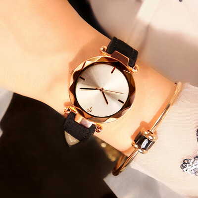2019 new waterproof net red trembles with ladies watch female students Korean version of simple fashion trend ins wind
2019 new waterproof net red trembles with ladies watch female students Korean version of simple fashion trend ins wind