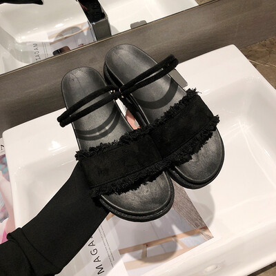 Chic Slippers Women Summer Korean Version One Word Thick-soled Shoes Ins One Shoe Two Beach Shoes
Chic Slippers Women Summer Korean Version One Word Thick-soled Shoes Ins One Shoe Two Beach Shoes