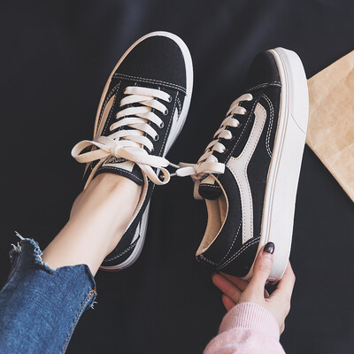 Summer 2019 new black canvas womens shoes Korean version of Joker black shoes student tide shoes thick white board shoes
Summer 2019 new black canvas womens shoes Korean version of Joker black shoes student tide shoes thick white board shoes