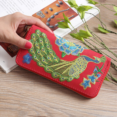 Tailored Women Fashion Single Pull Peacock Ethnic Style Wallet Card Bag Coin Bag Black
Tailored Women Fashion Single Pull Peacock Ethnic Style Wallet Card Bag Coin Bag Black