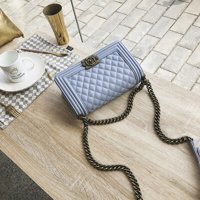 2019 new womens bag small fragrance single shoulder diagonal package rhombic chain bag fashion leather cowhide female bag
2019 new womens bag small fragrance single shoulder diagonal package rhombic chain bag fashion leather cowhide female bag