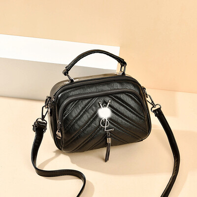 Simple small bag female 2019 spring&summer new trend Korean version of the wild Messenger bag fashion shoulder bag handbag
Simple small bag female 2019 spring&summer new trend Korean version of the wild Messenger bag fashion shoulder bag handbag