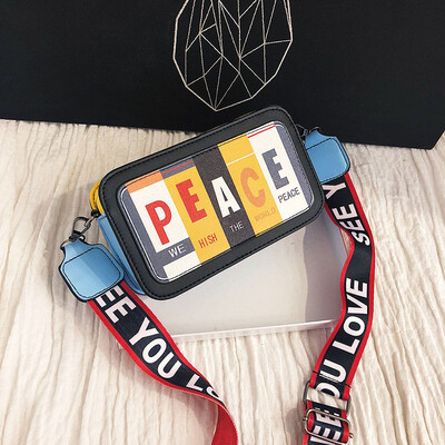 Summer small bag female 2018 new Korean version of the wild Messenger bag collision color wide shoulder strap shoulder bag ins super fire package
Summer small bag female 2018 new Korean version of the wild Messenger bag collision color wide shoulder strap shoulder bag ins super fire package