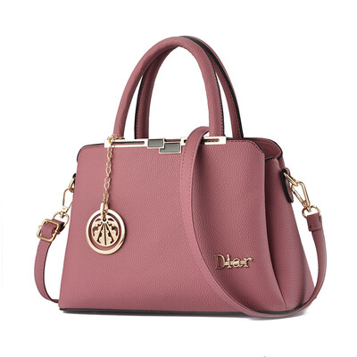 Ladies bag female new Korean version of spring&summer simple fashion handbag trend wild single shoulder Messenger bag
Ladies bag female new Korean version of spring&summer simple fashion handbag trend wild single shoulder Messenger bag