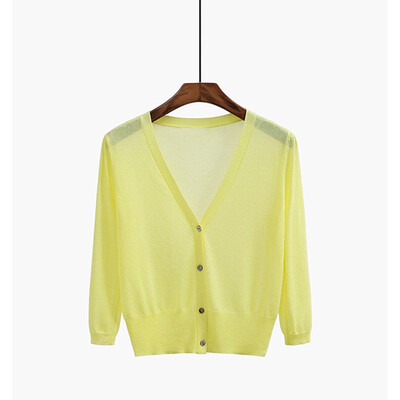 Womens Three Quarter Sleeve V-Neck Thin Blouse Sun Protection Button Up Knitted Cardigan
Womens Three Quarter Sleeve V-Neck Thin Blouse Sun Protection Button Up Knitted Cardigan