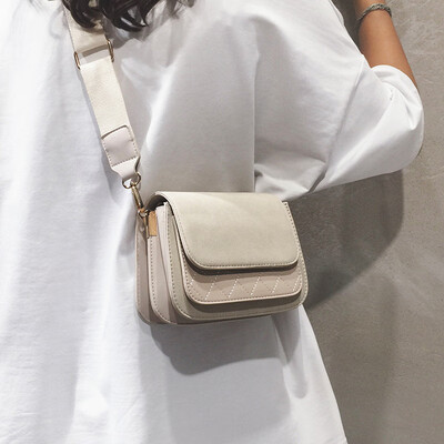 French small bag female 2019 new wave summer fashion scrub wild wide shoulder strap shoulder slung small square bag
French small bag female 2019 new wave summer fashion scrub wild wide shoulder strap shoulder slung small square bag