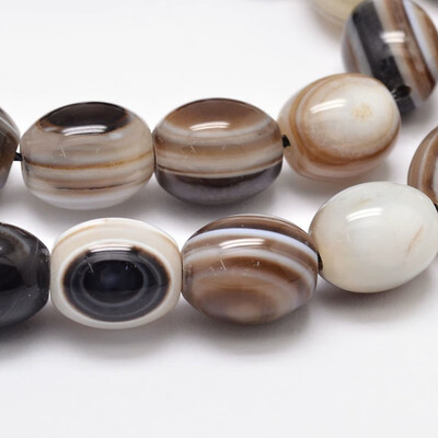 Natural Dyed Stripe Agate Oval Bead Strands Black 12x10mm Hole 15mm about 34pcsstrand 1574
Natural Dyed Stripe Agate Oval Bead Strands Black 12x10mm Hole 15mm about 34pcsstrand 1574