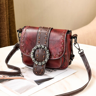 On the new womens fashion lady simple Korean version of the one-shoulder oblique satchel personality girl bag
On the new womens fashion lady simple Korean version of the one-shoulder oblique satchel personality girl bag