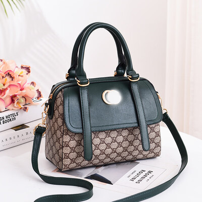 Bag female 2019 new fresh fashion tide shoulder bag European&American simple wild handbag
Bag female 2019 new fresh fashion tide shoulder bag European&American simple wild handbag