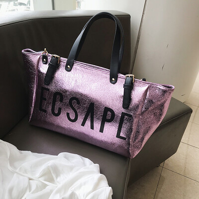 Summer bright face large capacity bag female 2019 new Korean version of the wild single shoulder slung fashion portable letter big bag
Summer bright face large capacity bag female 2019 new Korean version of the wild single shoulder slung fashion portable letter big bag