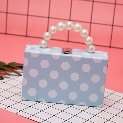 Tailored Female Bag Pearl Wave Point Small Square Bag Chain Shoulder Bag Shoulder Bag
Tailored Female Bag Pearl Wave Point Small Square Bag Chain Shoulder Bag Shoulder Bag