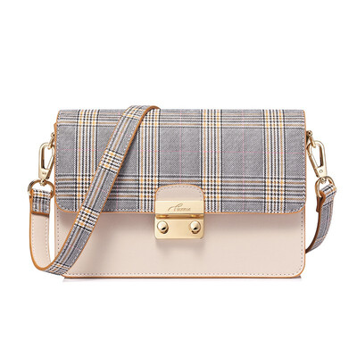 Marsoul new wavy plaid net red square bag chic bag shoulder bag summer chain Messenger bag fashion shoulder bag casual ladies trav
Marsoul new wavy plaid net red square bag chic bag shoulder bag summer chain Messenger bag fashion shoulder bag casual ladies trav