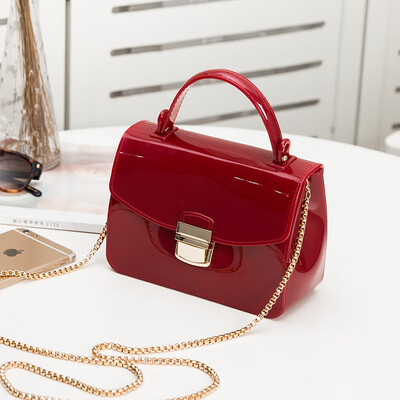 Jelly bag 2019 explosion trend trend wild lock solid color handbag wholesale fashion art candy color handbag
Jelly bag 2019 explosion trend trend wild lock solid color handbag wholesale fashion art candy color handbag